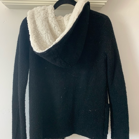 Forever 21 cardigan sweater - Picture 2 of 2